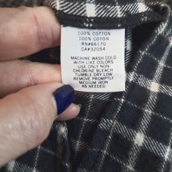 BDG Urban Outfitters Large black white plaid flannel longsleeve t-shirt dress - Picture 3 of 7